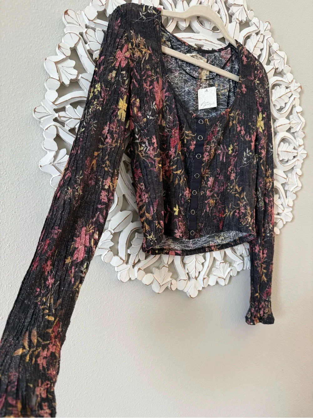 NWT Free People Angelina Crop Button Down Long Sleeve Top Black w Floral XL